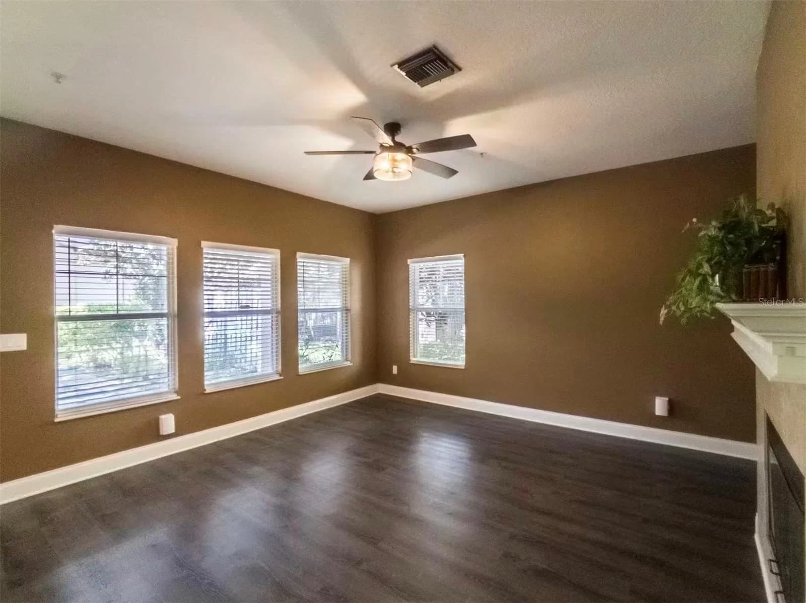 7174 REGINA 4