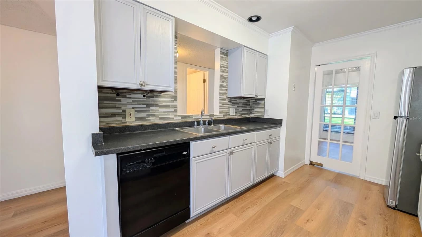 4424 DUNWOODY Place #13 5