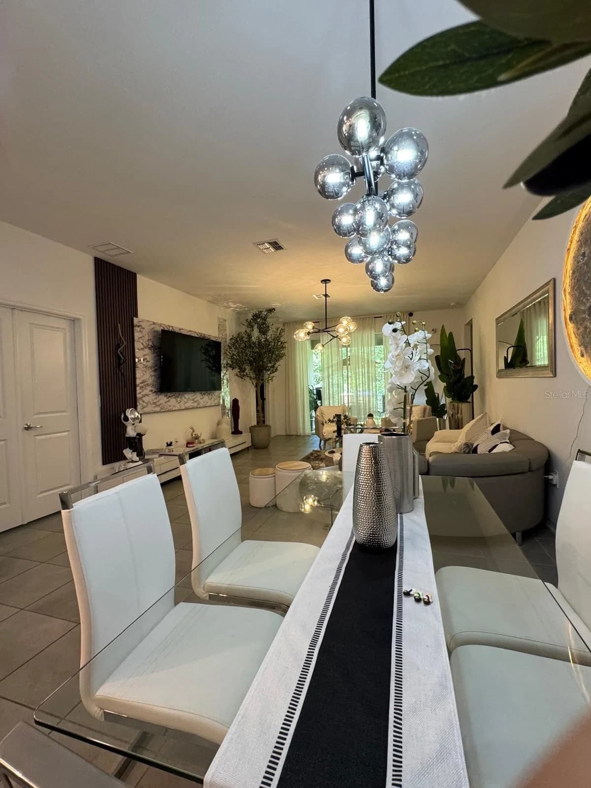4138 BABBLING BROOK 4
