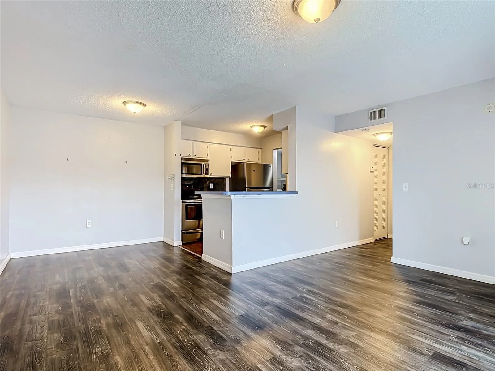 1229 BERMUDA LAKES 3