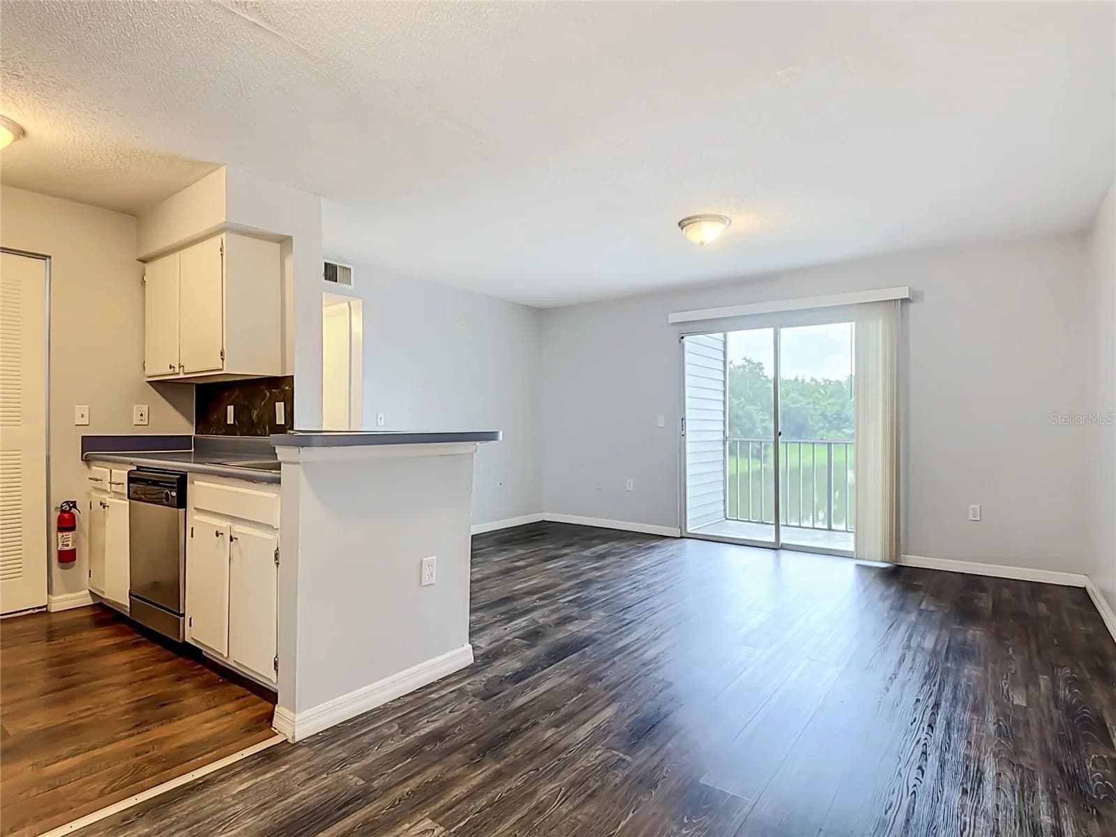 1229 BERMUDA LAKES 4