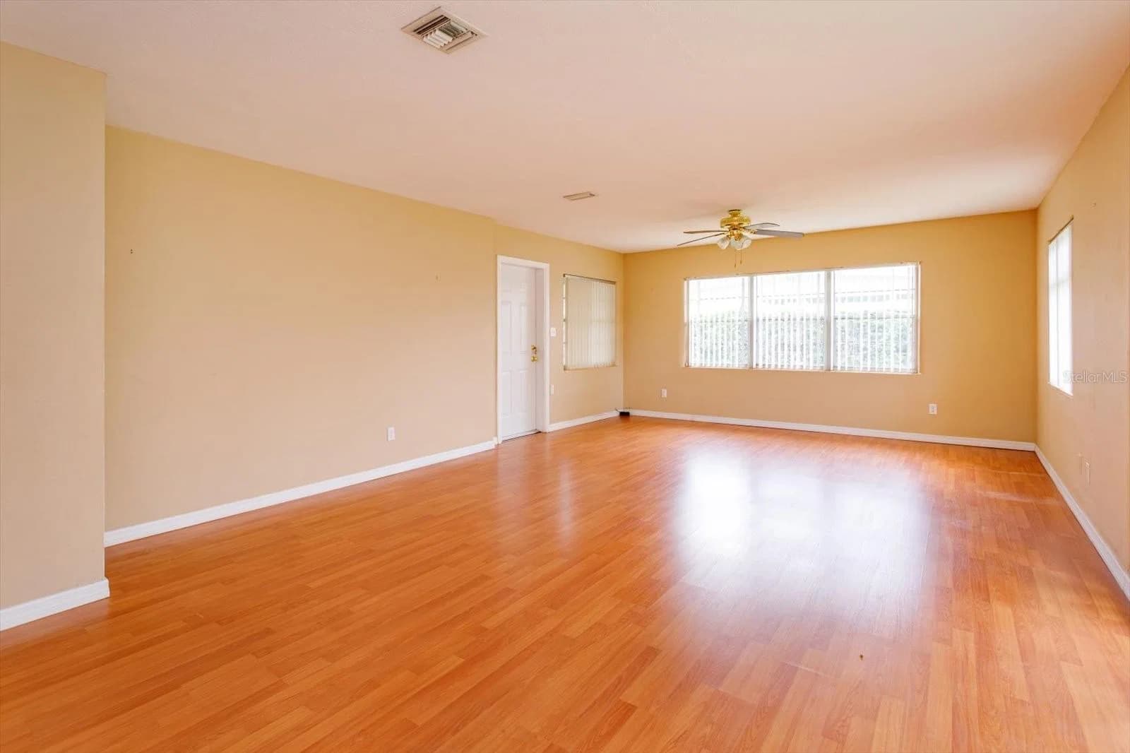 1519 CATALPA 4