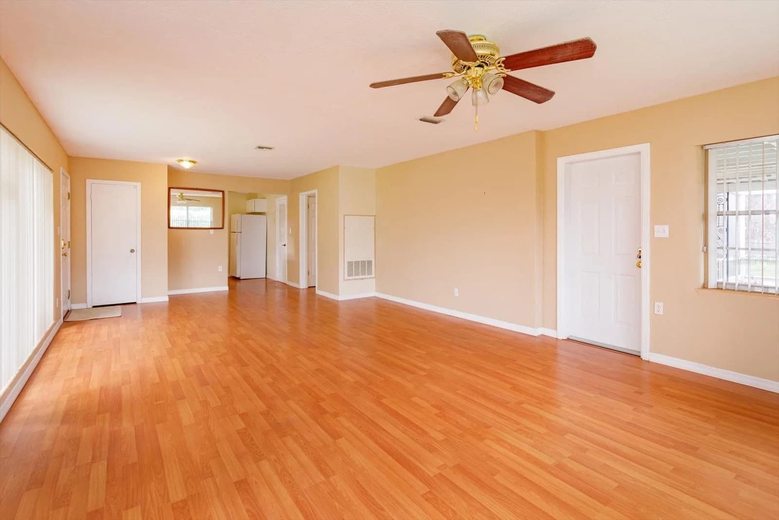 1519 CATALPA 5