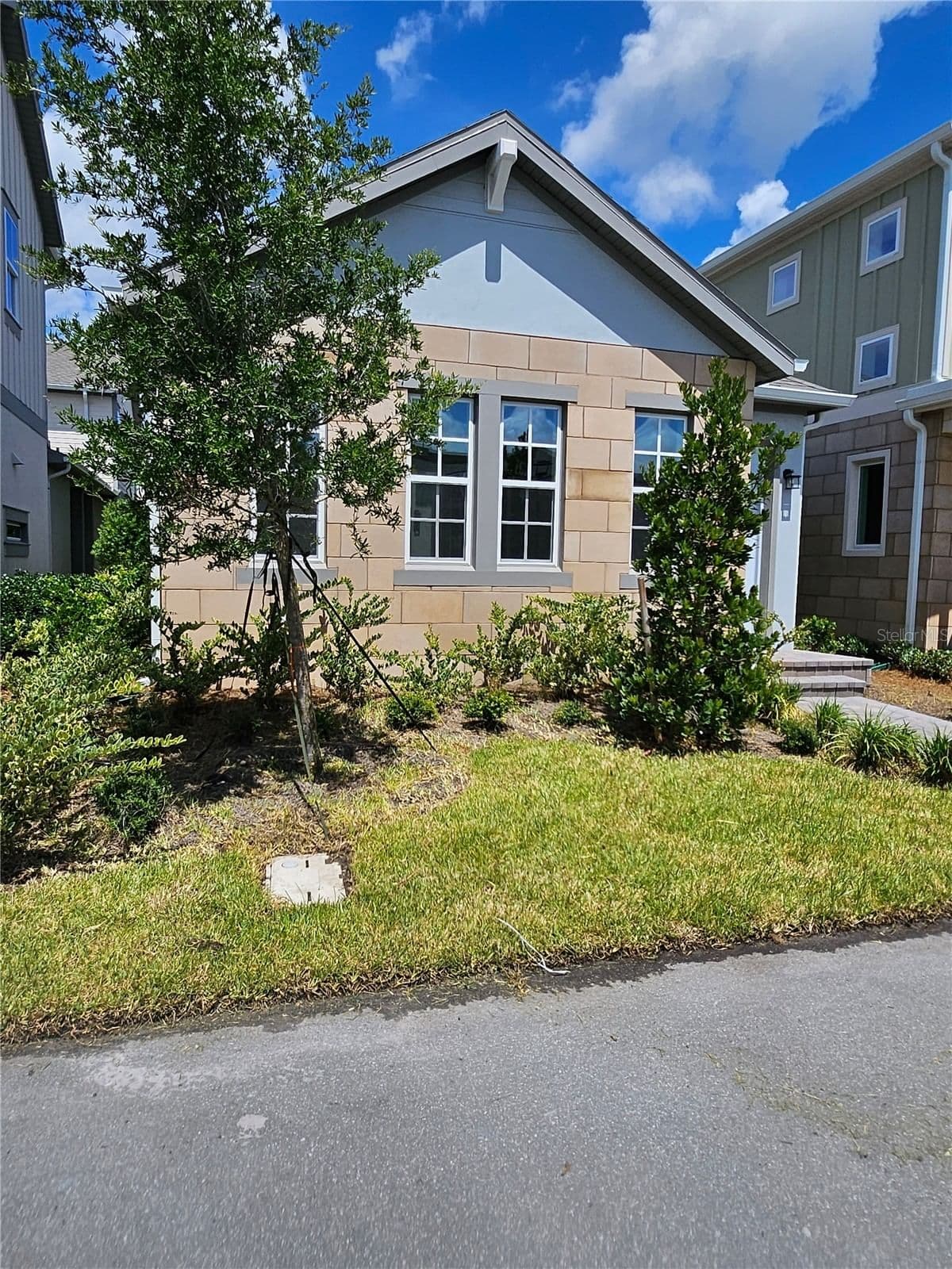 10172 PEARSON, Orlando, FL 32827 2