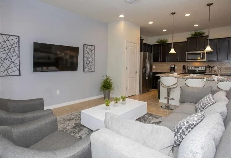 8875 GENEVE CT 4