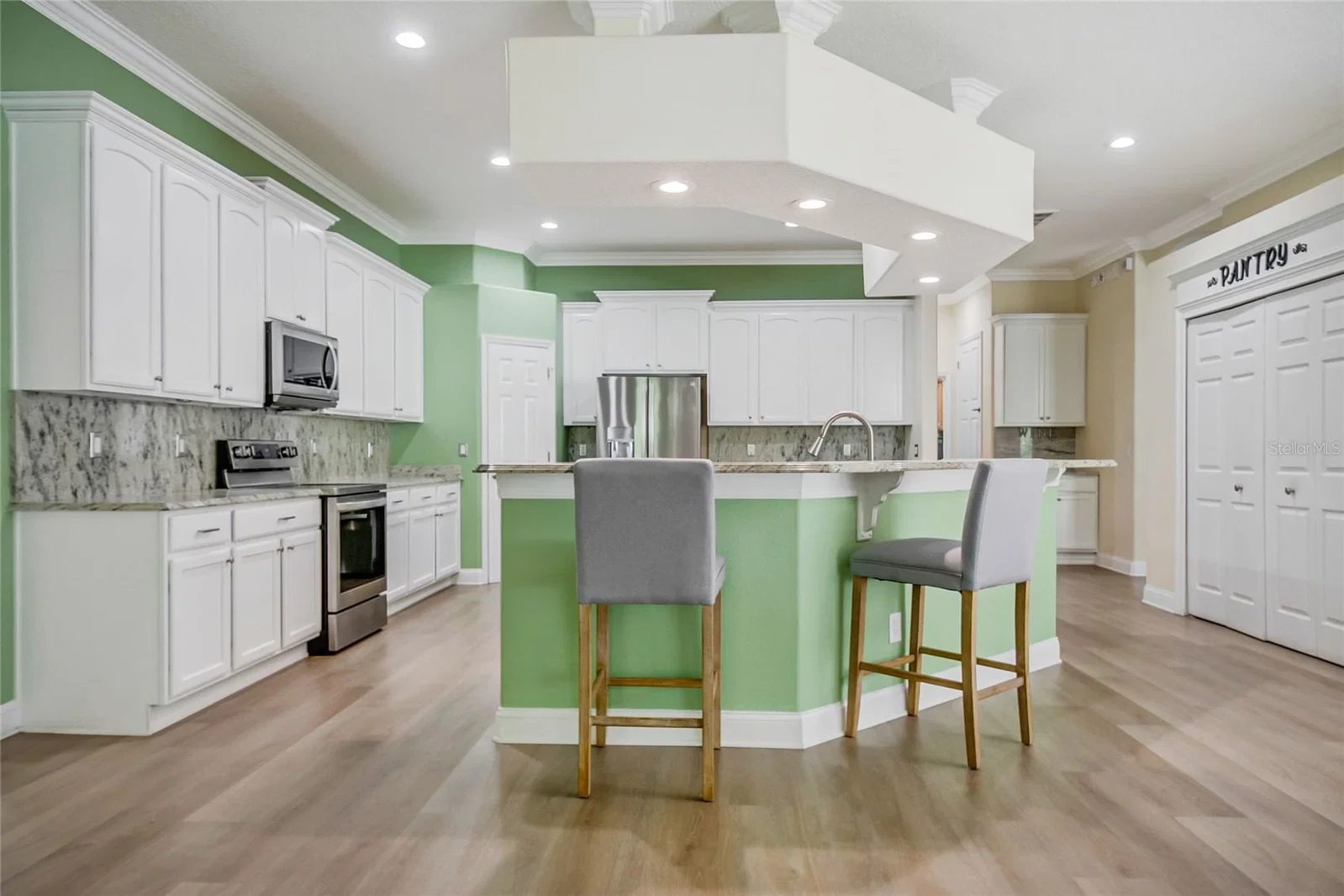 8615 WARWICK SHORE 5