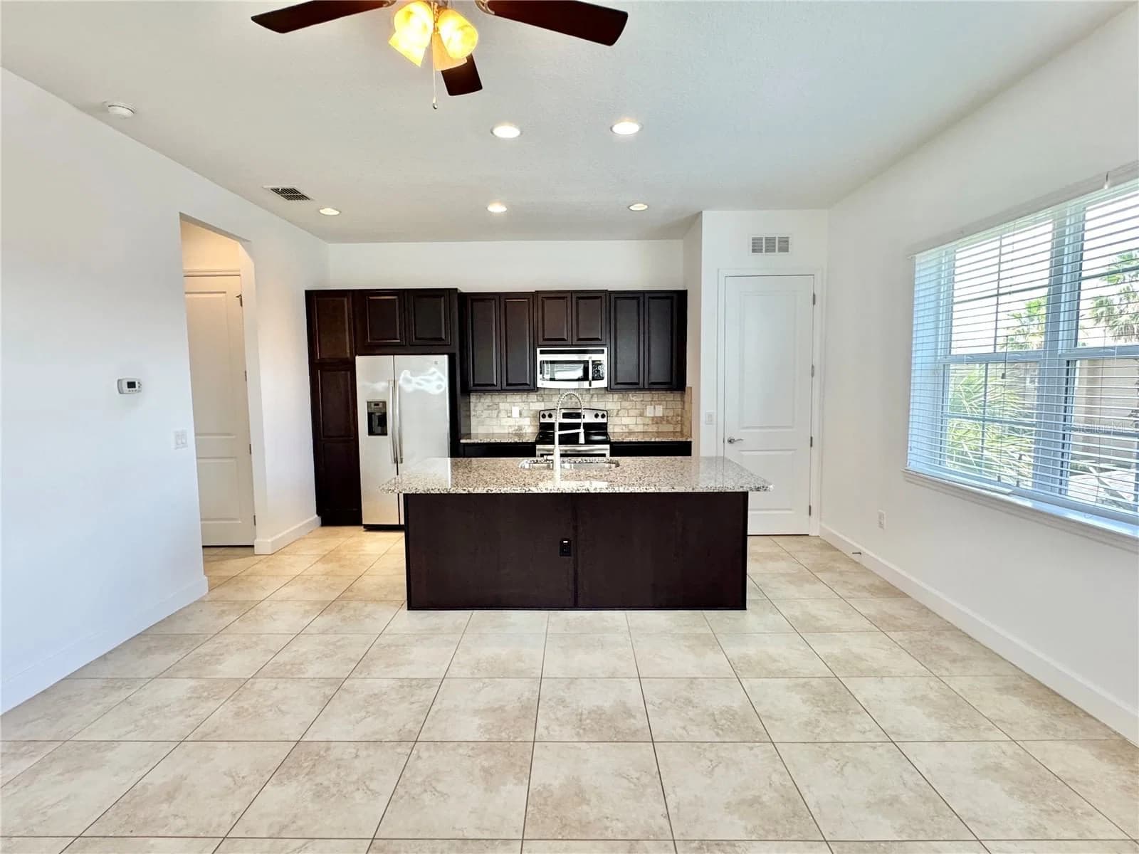 14016 DUNANT, Orlando, FL 32827 3