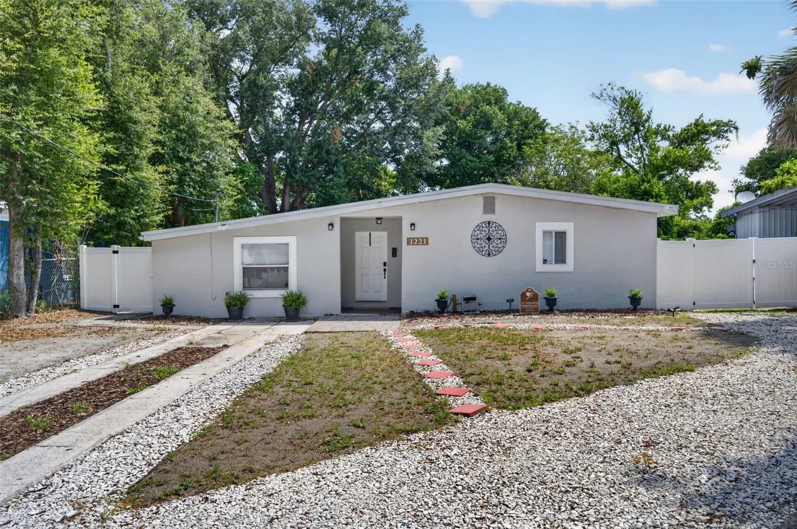 1221 ELINORE, Orlando, FL 32808 2