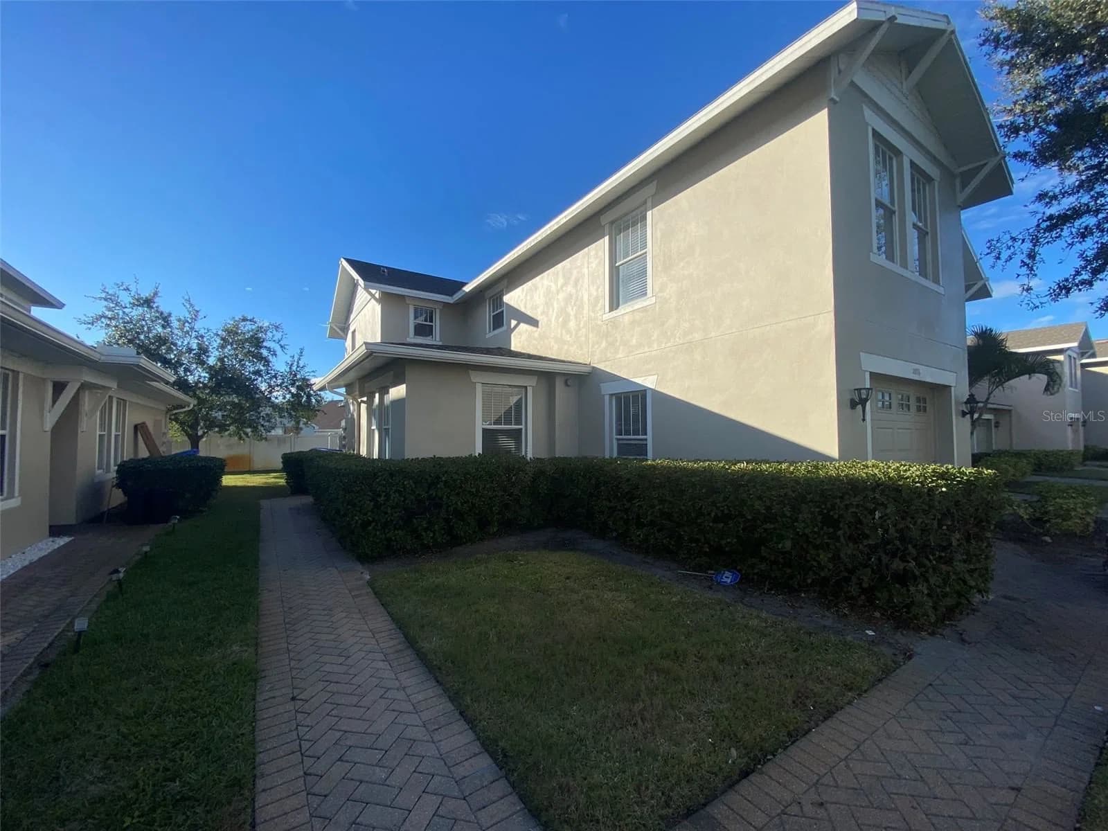 2076 CYPRESS BAY 2