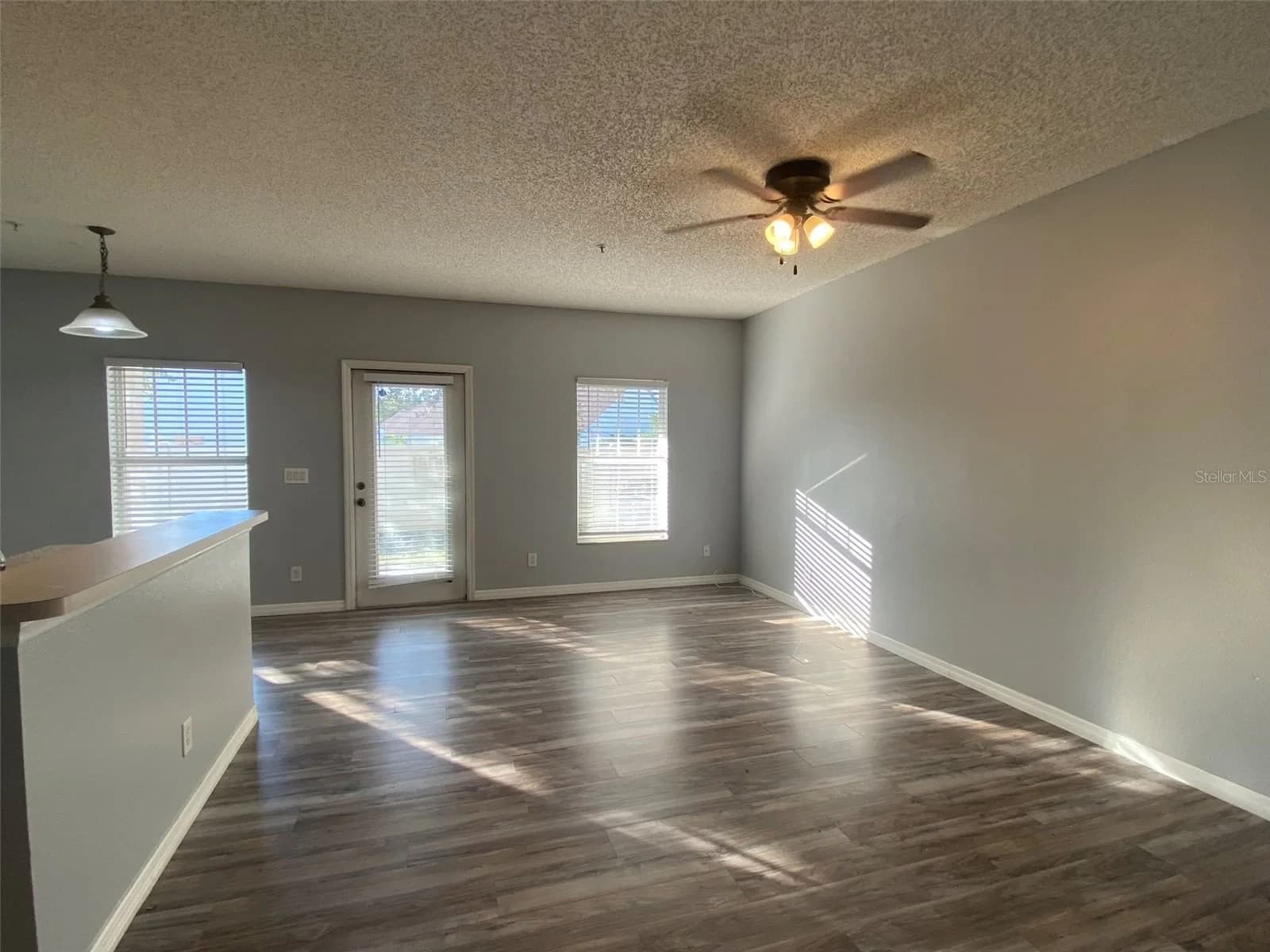 2076 CYPRESS BAY 3