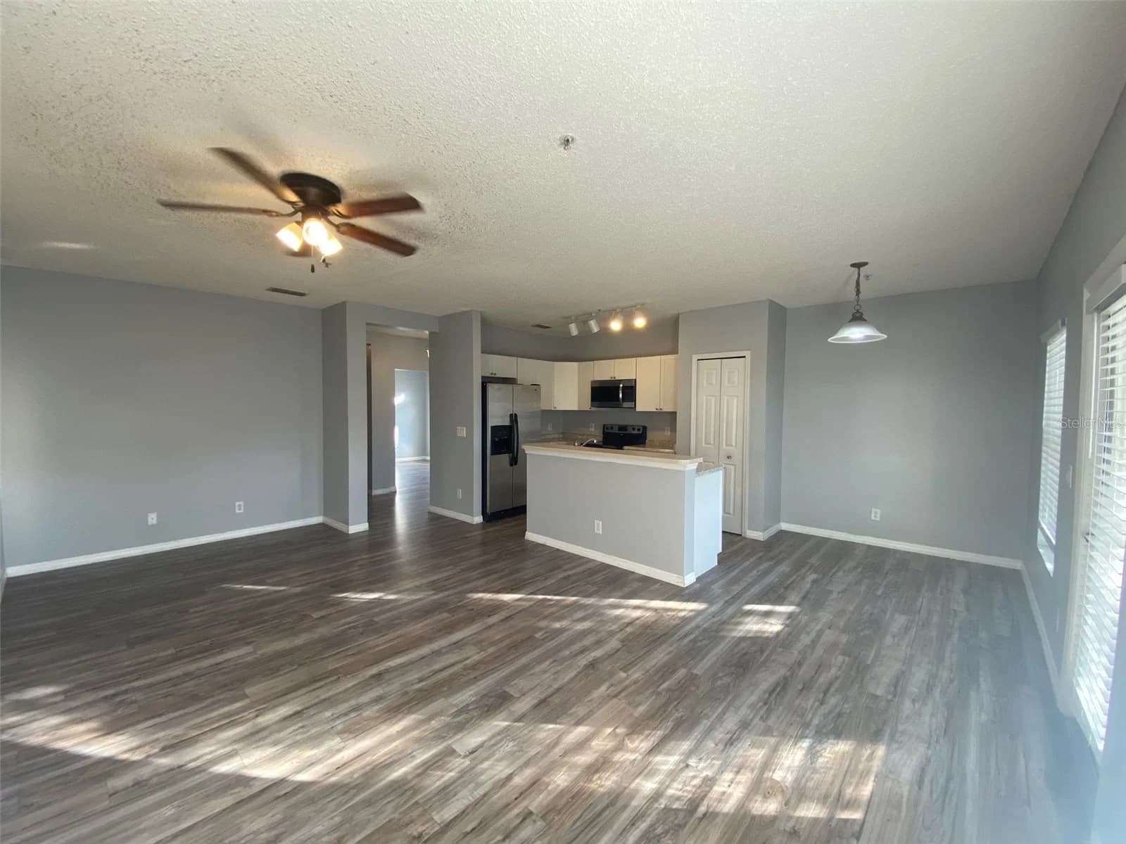 2076 CYPRESS BAY 4