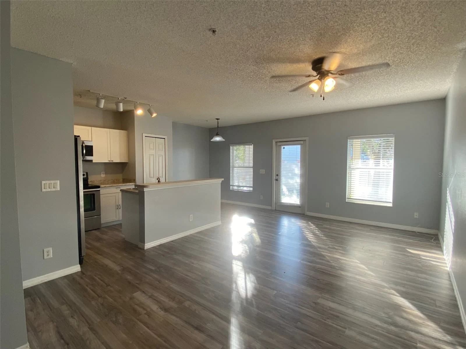 2076 CYPRESS BAY 5