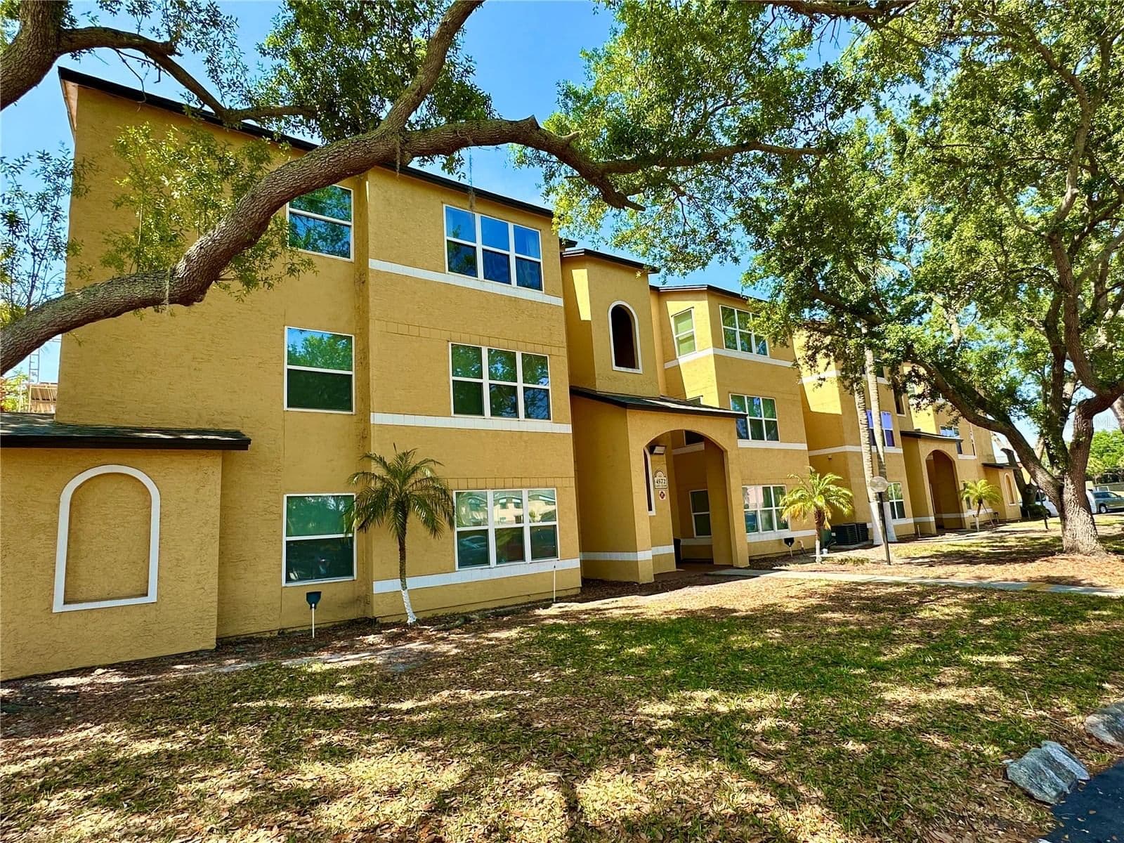 4572 COMMANDER, Orlando, FL 32822