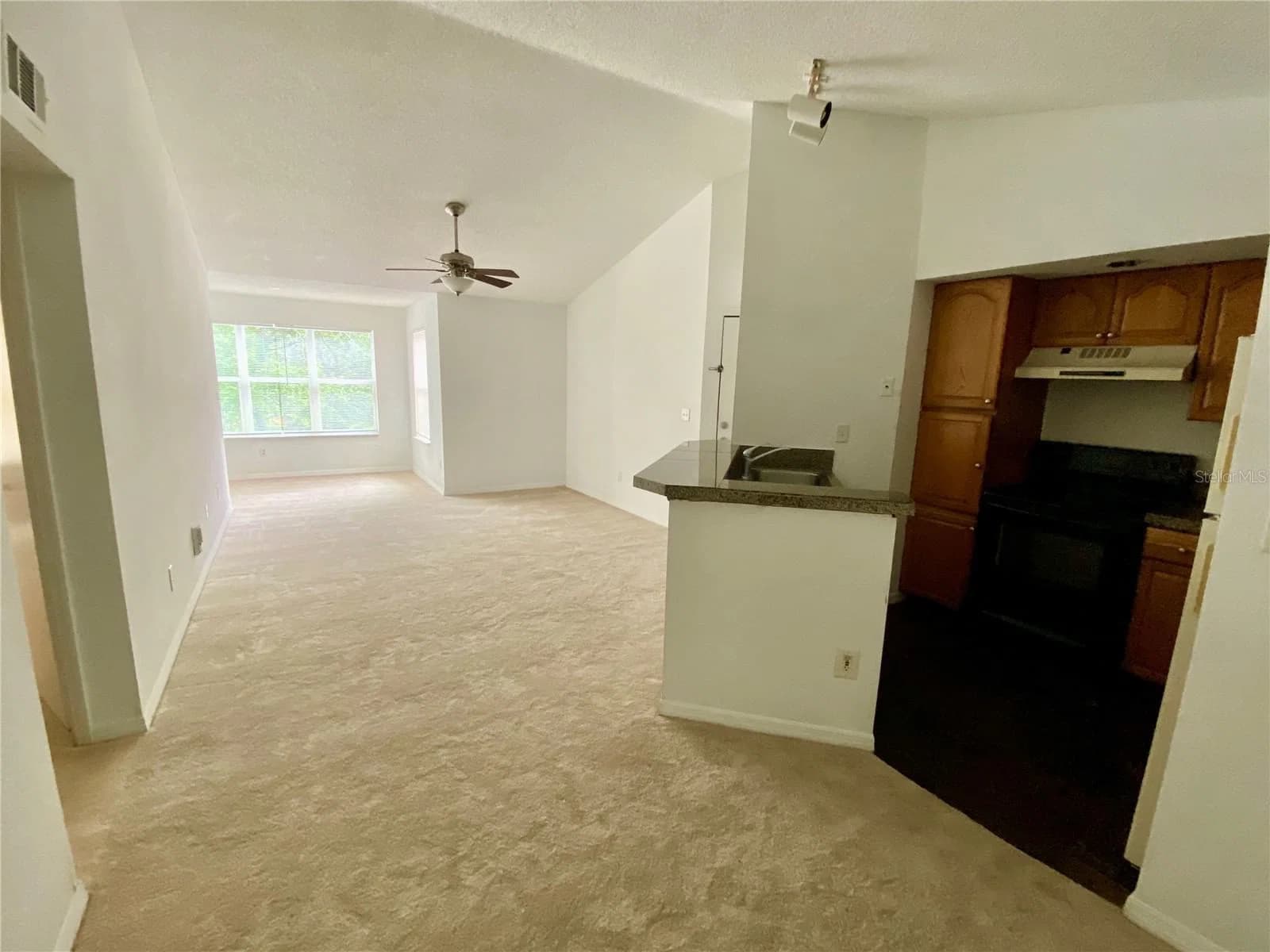 4572 COMMANDER, Orlando, FL 32822 3