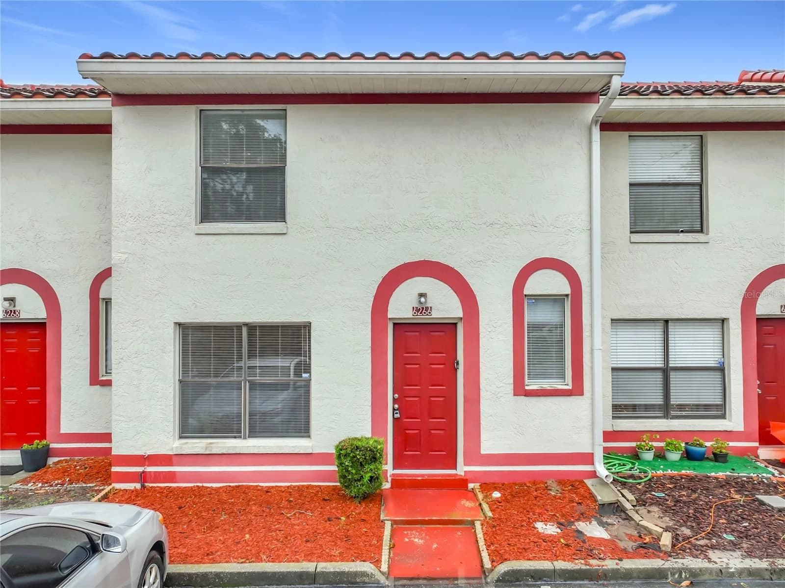 6266 YORKTOWN, Orlando, FL 32807