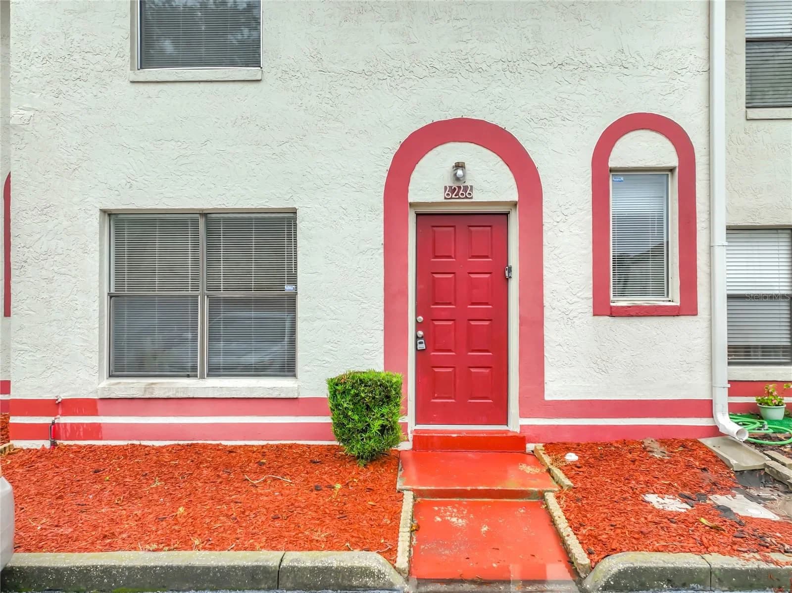 6266 YORKTOWN 5