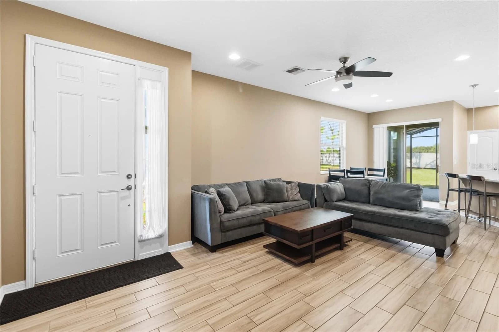 2618 WHITE ISLE, Orlando, FL 32825 3