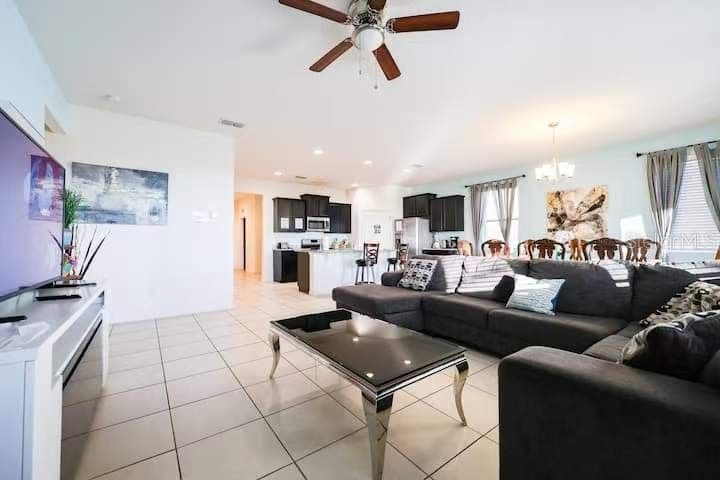 6078 BROAD OAK 3