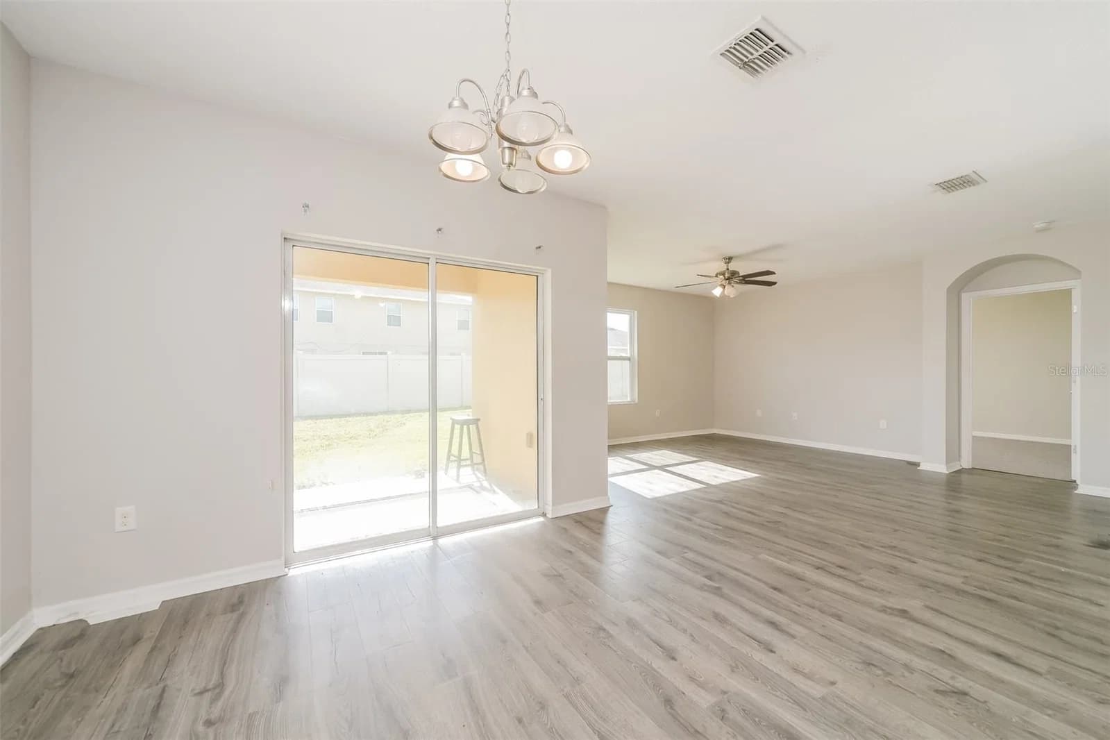 2301 SEQUOIA 5