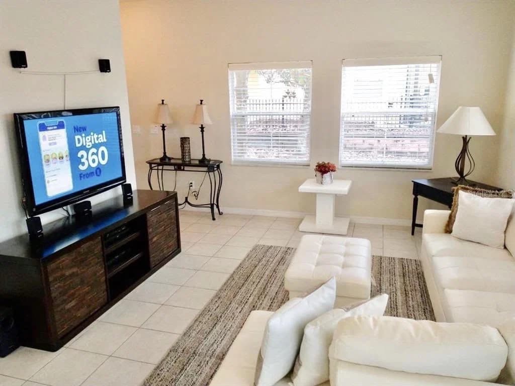 8546 BAY LILLY 4