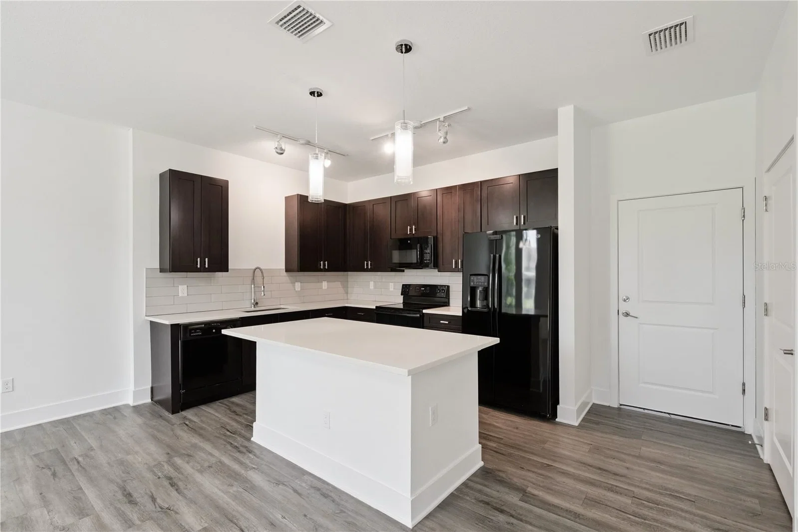 1841 HOUSTON 3