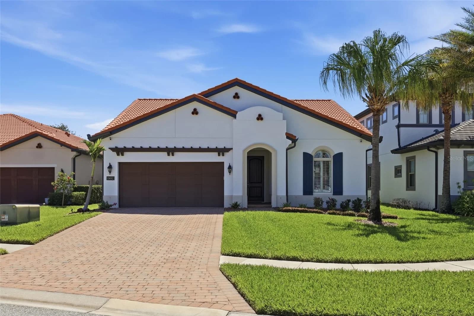 10692 ROYAL CYPRESS 4