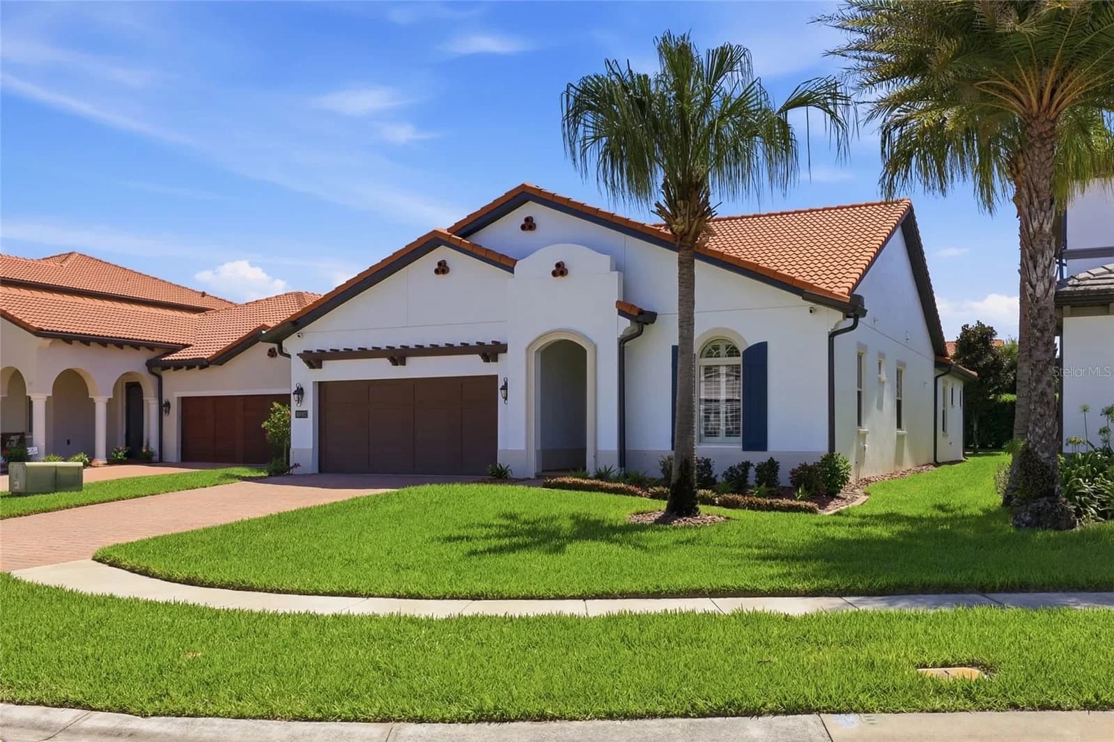 10692 ROYAL CYPRESS 5