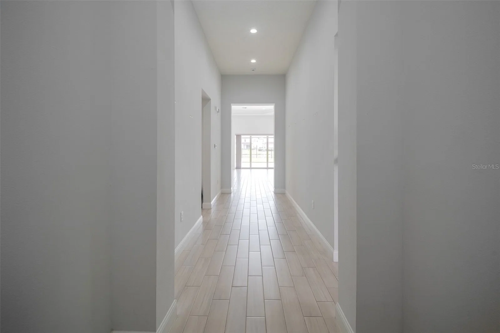 10481 ROYAL CYPRESS 5