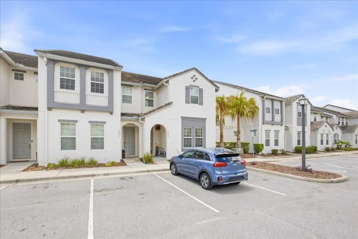 298 CAPTIVA 4