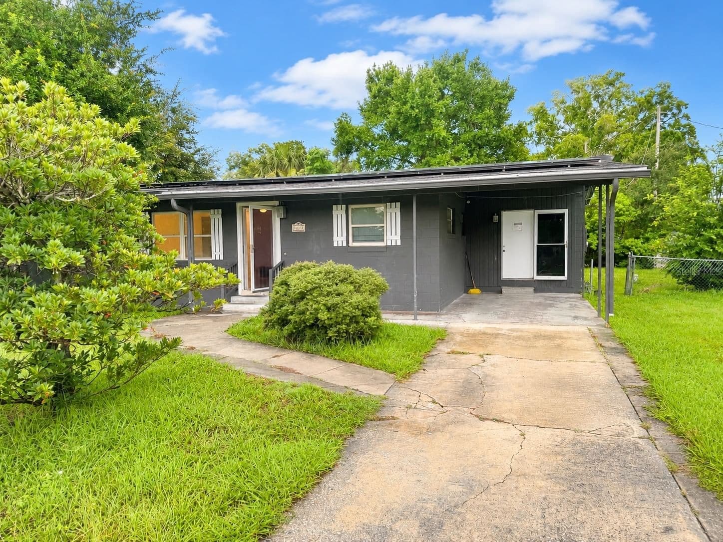 1243 AMAROS, Orlando, FL 32811