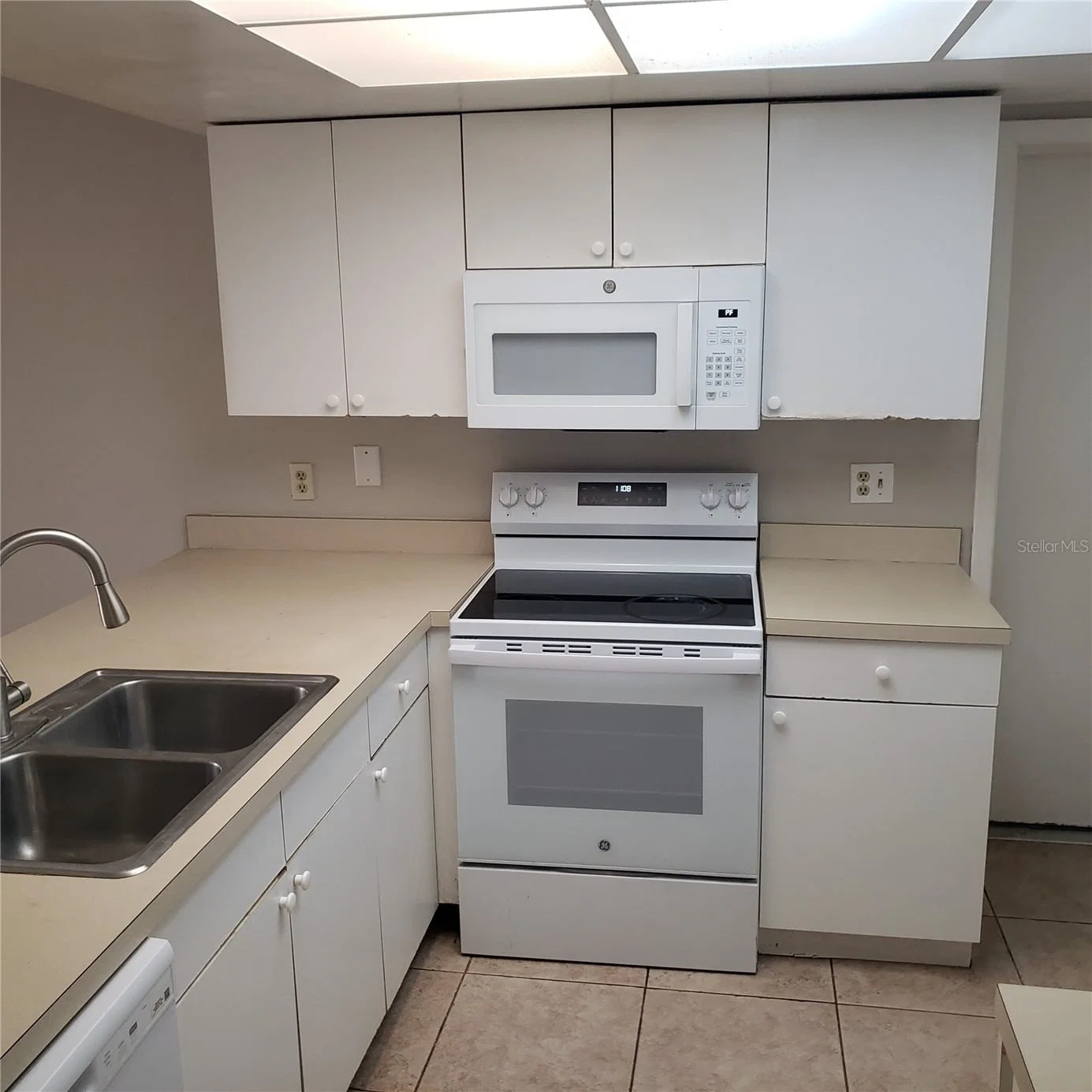 4452 PINEBARK 4