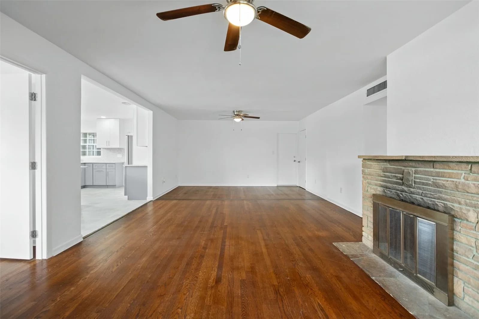 1017 THORNTON 5