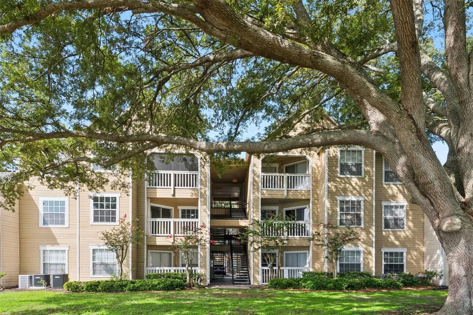 1039 HIAWASSEE, Orlando, FL 32835