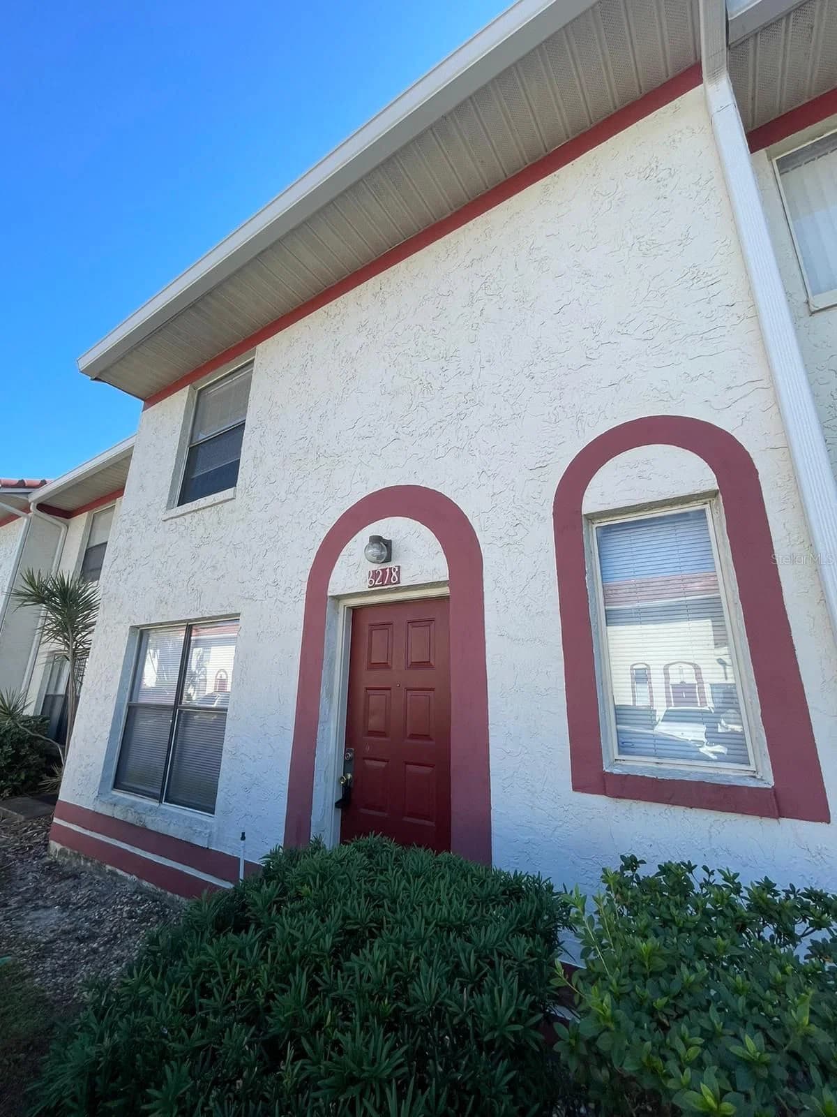 6218 YORKTOWN, Orlando, FL 32807