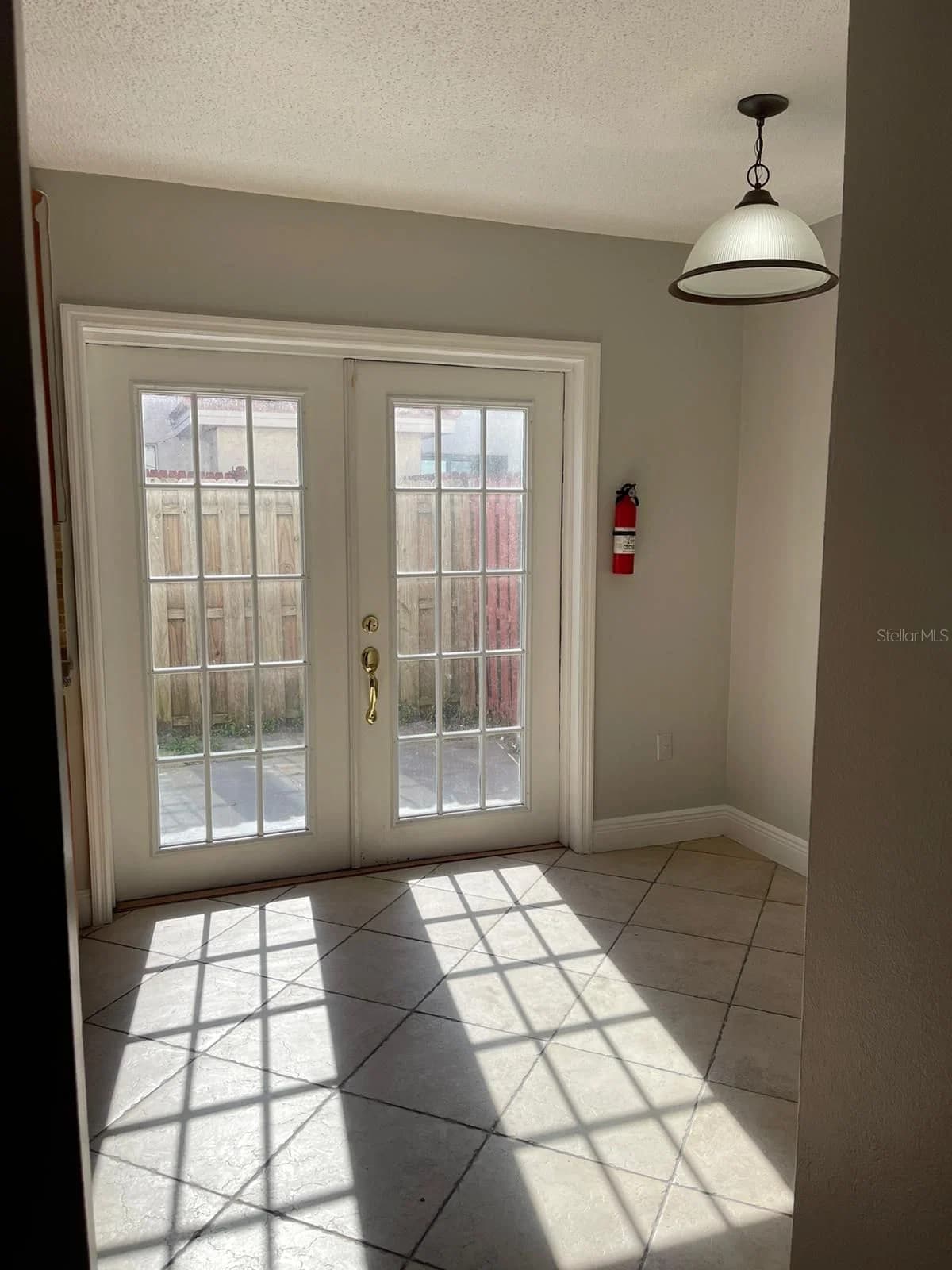 6218 YORKTOWN, Orlando, FL 32807 3