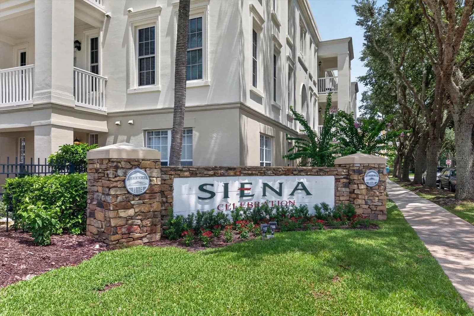 730 SIENA PALM 3
