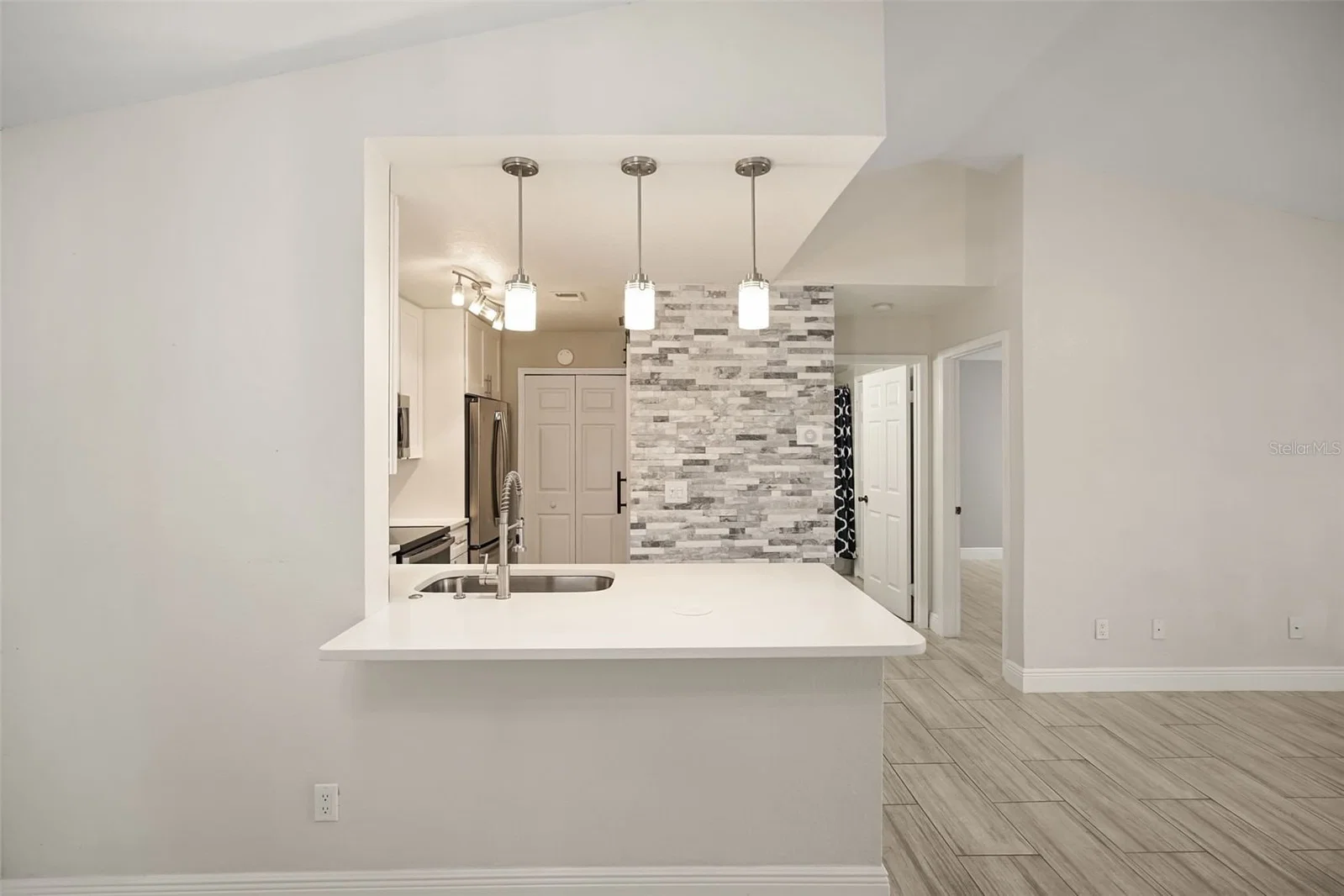 7511 SEURAT, Orlando, FL 32819 3