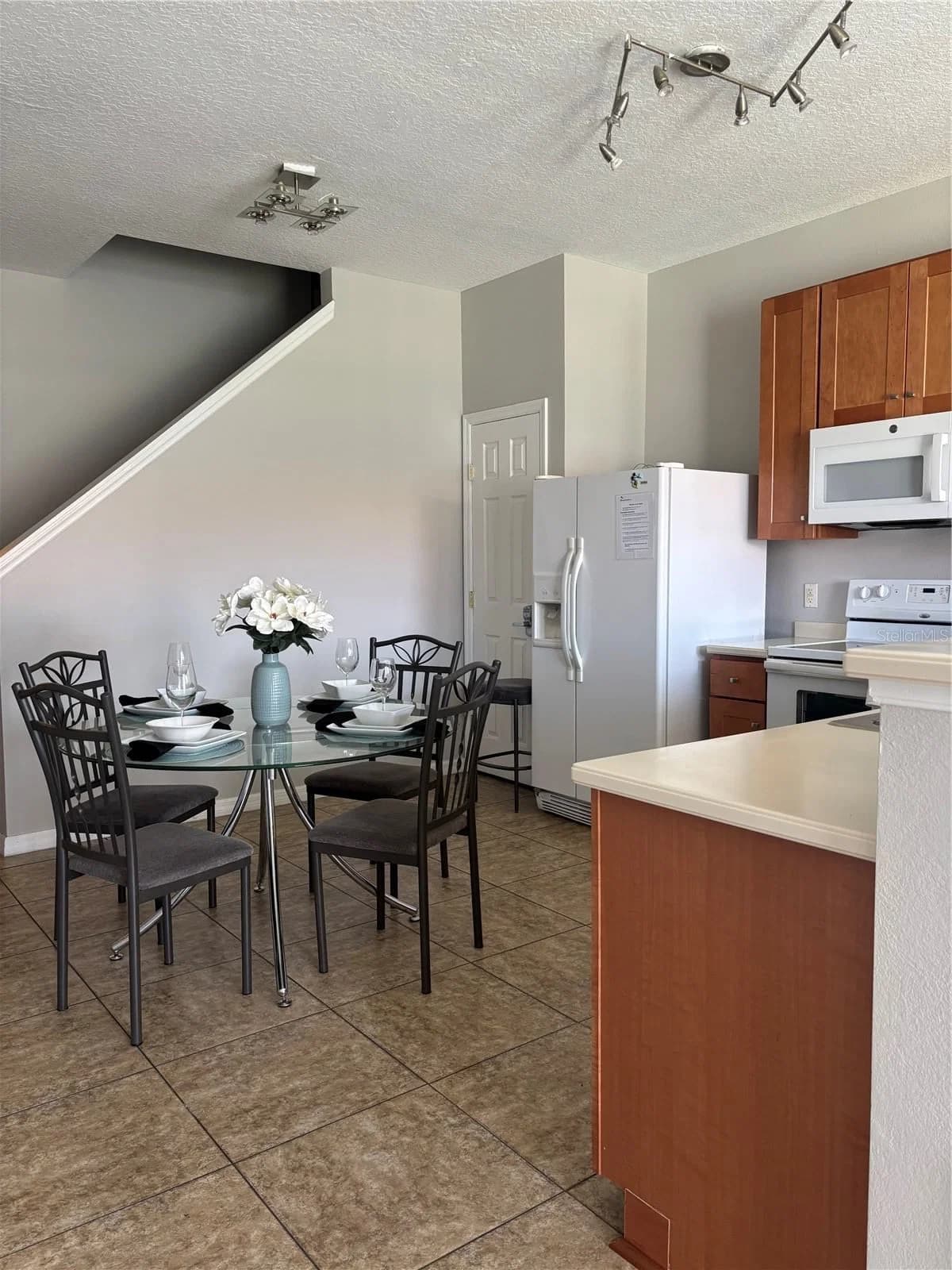 5479 PARADISE CAY 4