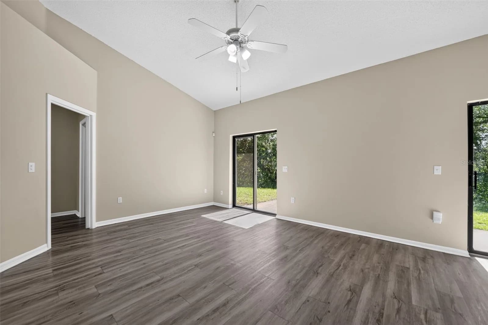 6348 SLEEPY HOLLOW 5