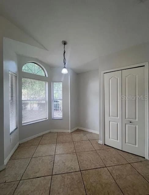 9618 RIVERS BEND 4