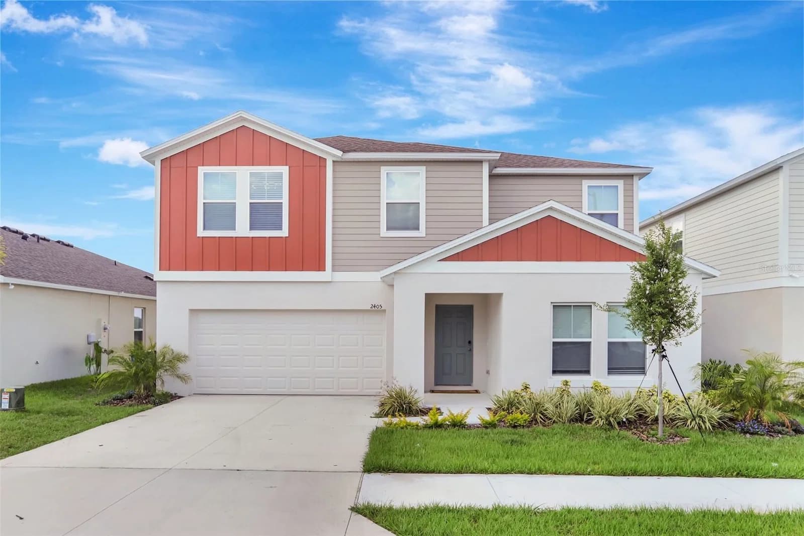 2405 OAKWOOD 2