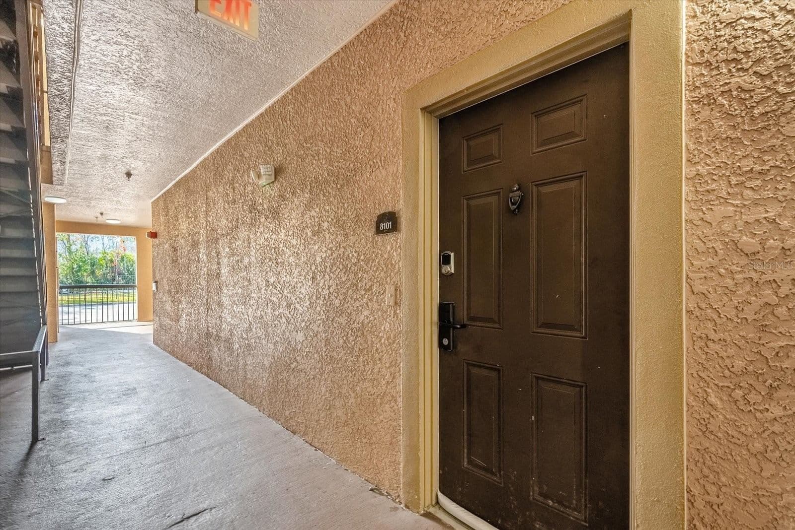 1351 TUSCAN 4
