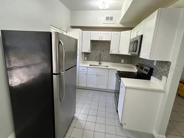 1915 MORNING, Orlando, FL 32809 2