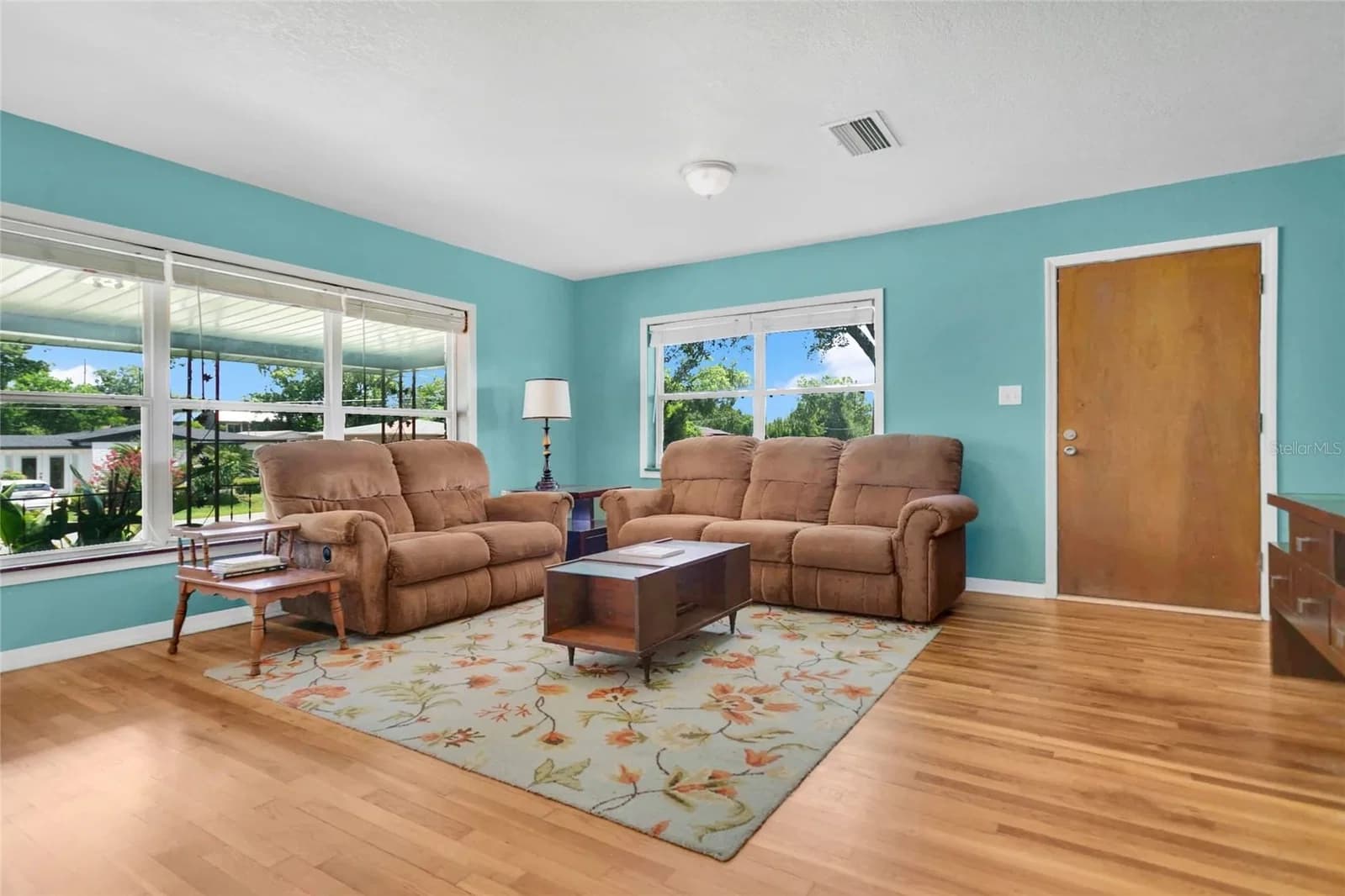 2418 JERSEY, Orlando, FL 32806 3