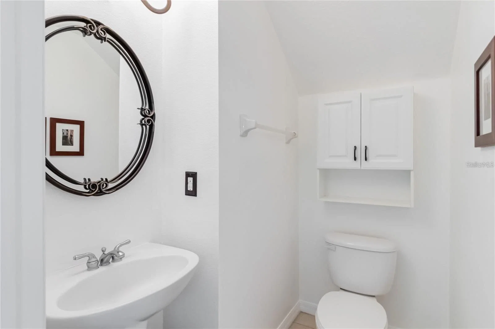 4436 CLEARY, Orlando, FL 32828 3