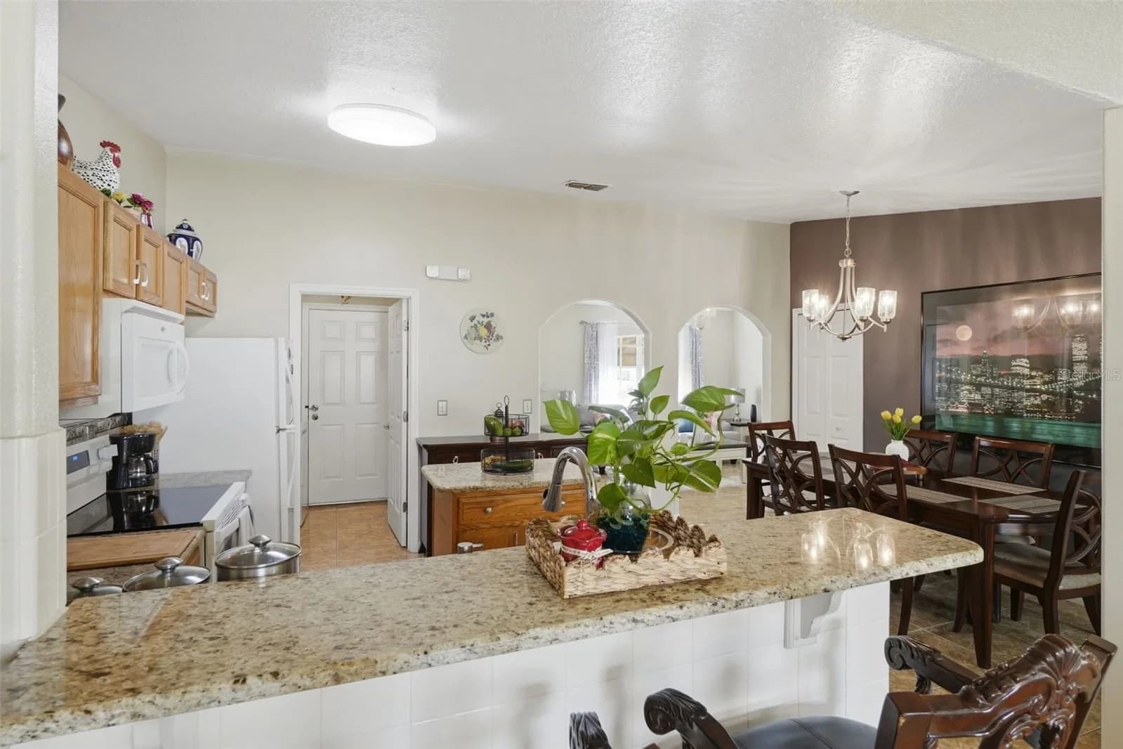 1029 DUDLEY 2