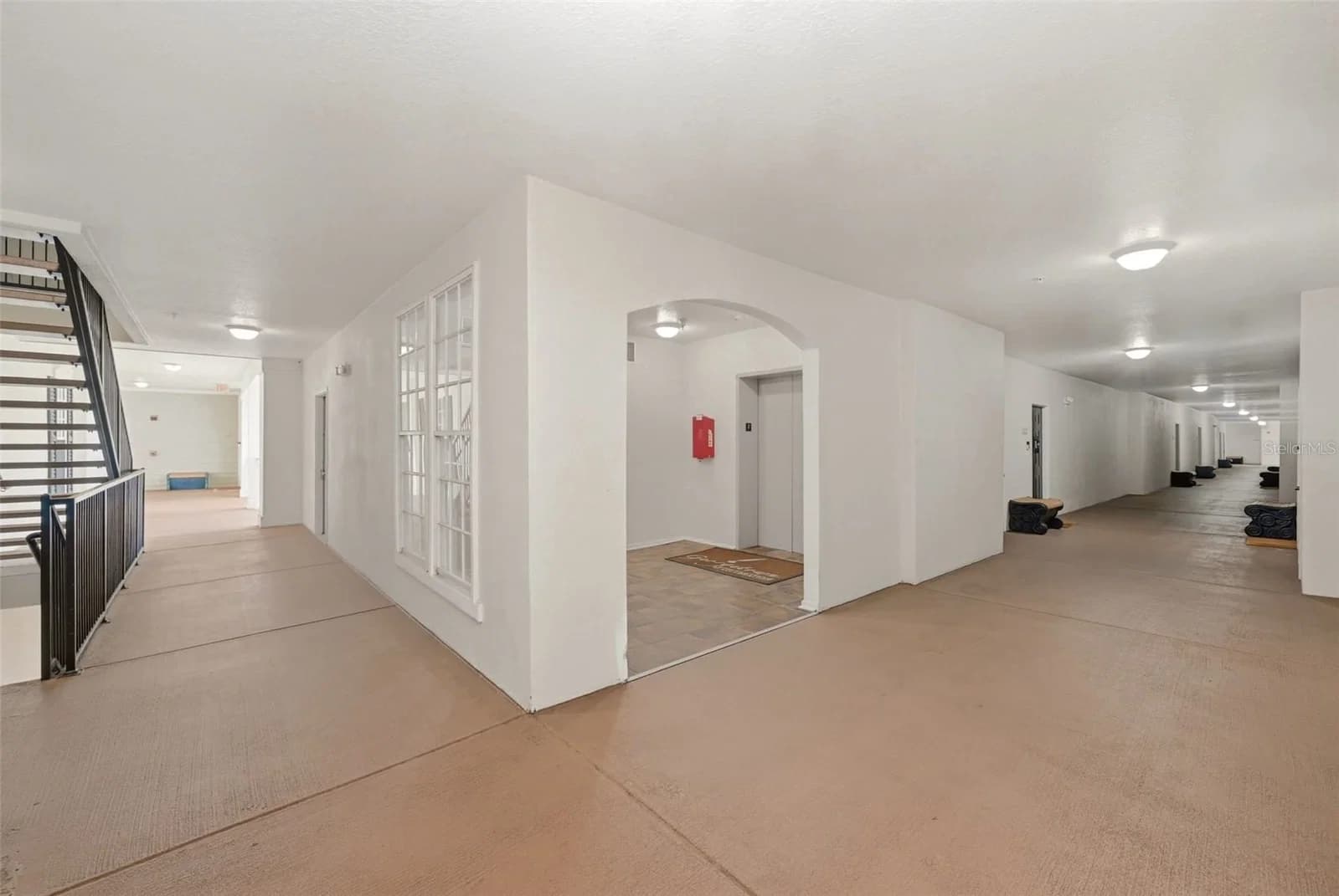 239 LONGVIEW 4