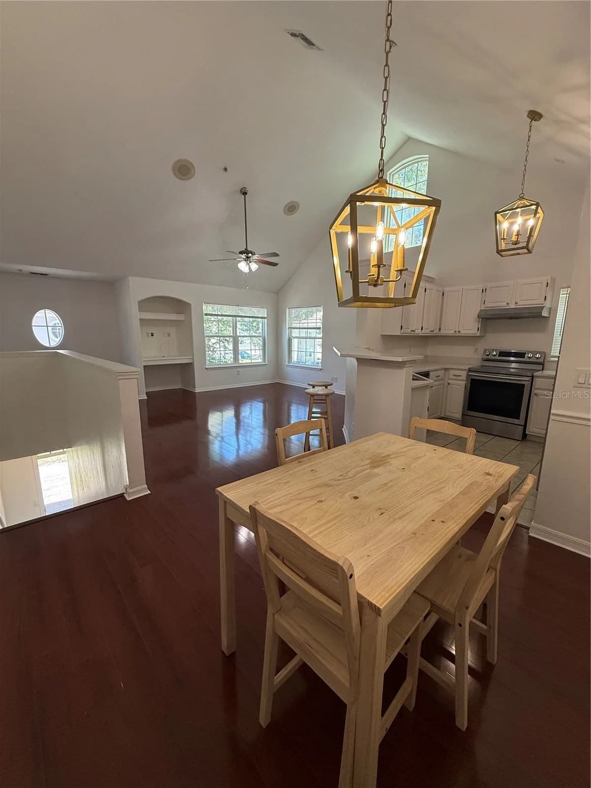 3392 WESTCHESTER SQUARE 4