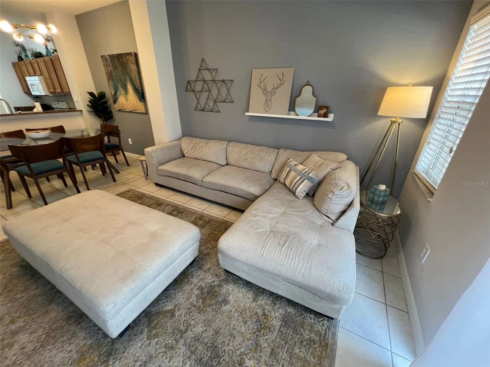 8563 BAY LILLY 3
