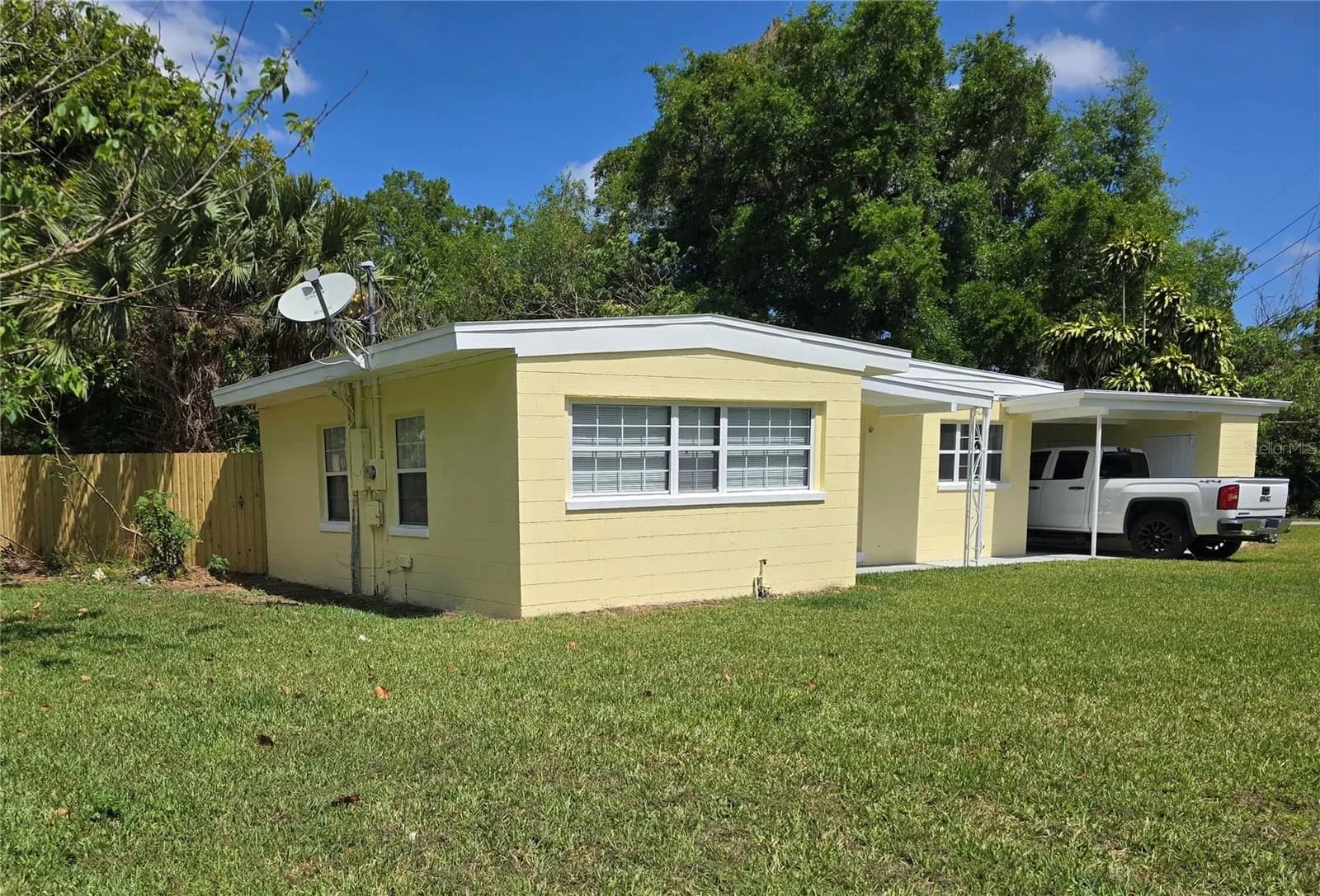 5825 YUCATAN, Orlando, FL 32807 2
